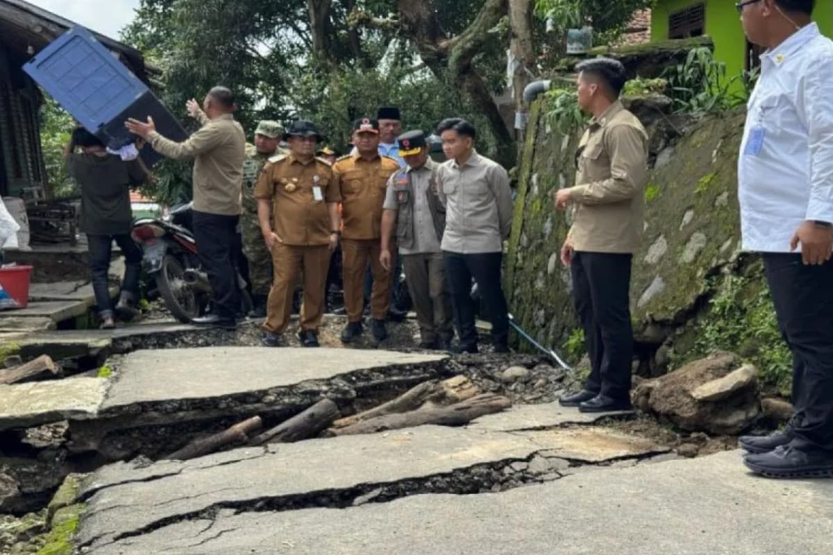 Kunjungi Pengungsi Tegal, Wapres Gibran Minta Kelompok Rentan Diprioritaskan